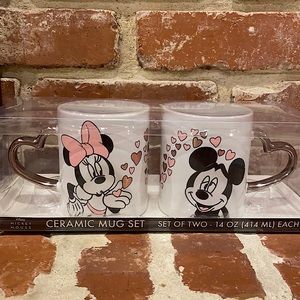 *LAST CALL Disney Mickey and Minnie Mouse Mug Set
